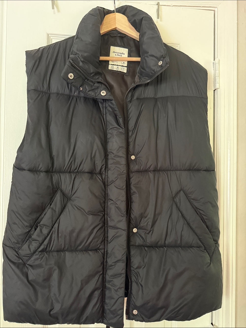 Abercrombie & Fitch Black Quilted Down-Style Puffer Vest